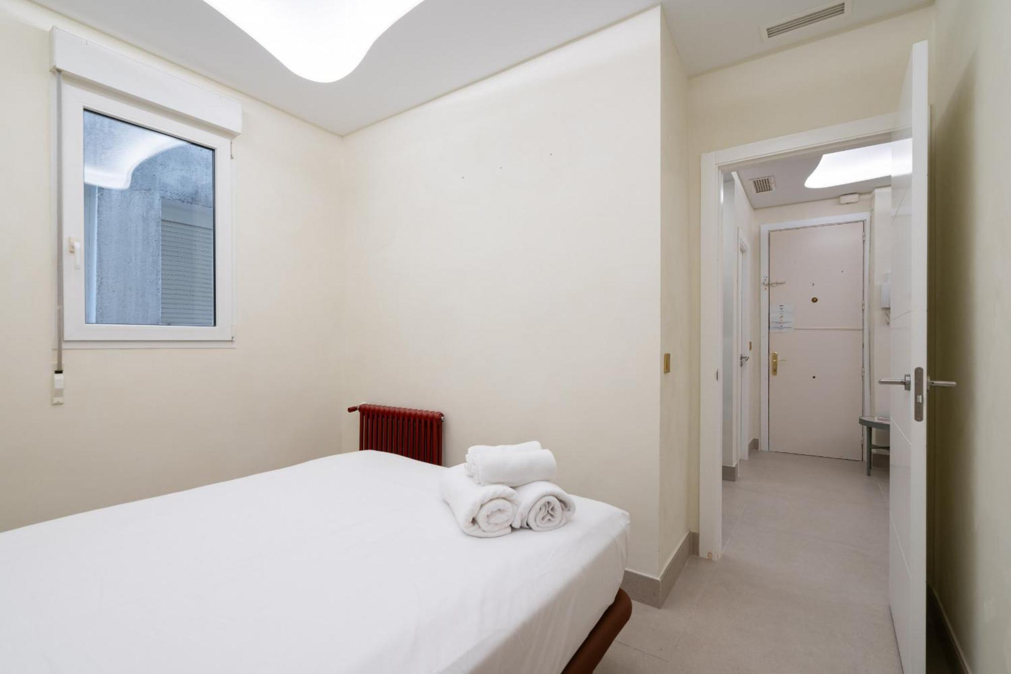 Apartamento Exclusivo En El Retiro Metro Ibiza Alquiler Temporal مدريد المظهر الخارجي الصورة