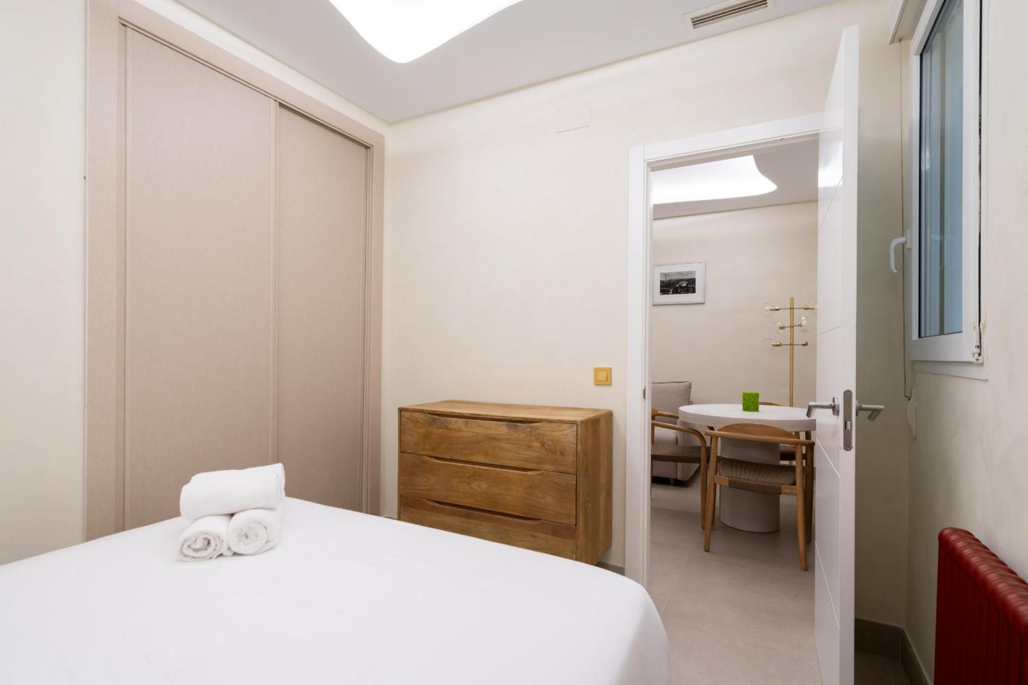 Apartamento Exclusivo En El Retiro Metro Ibiza Alquiler Temporal مدريد المظهر الخارجي الصورة